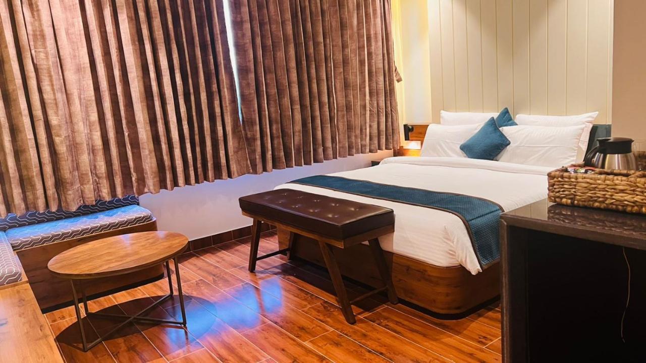 The Convoy Hotel Dibrugarh Eksteriør bilde