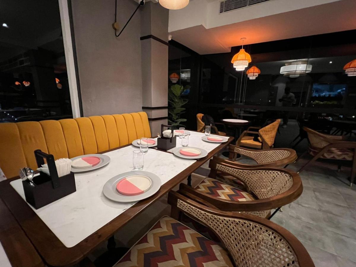 The Convoy Hotel Dibrugarh Eksteriør bilde