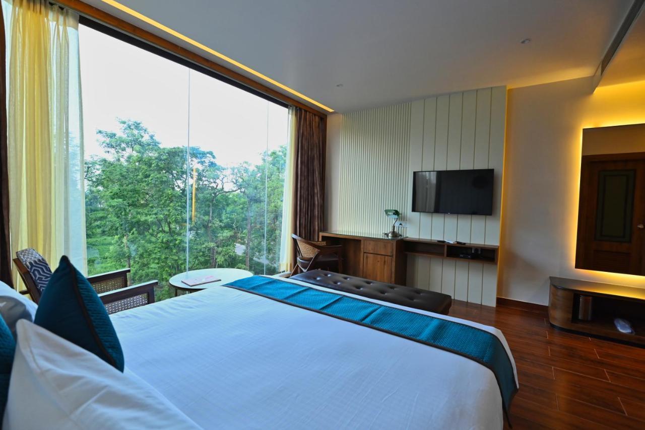 The Convoy Hotel Dibrugarh Eksteriør bilde