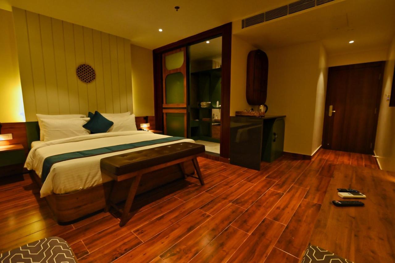 The Convoy Hotel Dibrugarh Eksteriør bilde